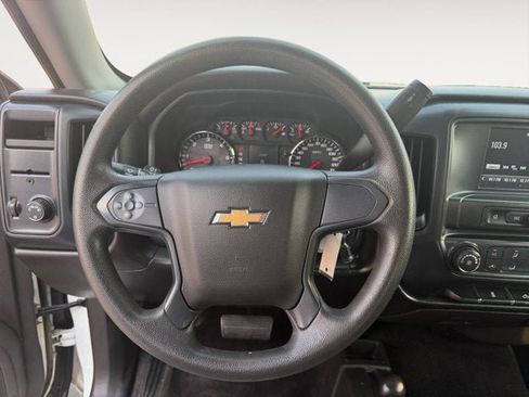Used 2018 Chevrolet Silverado 1500 Custom w/ Custom Value Package AWD/4WD image 12