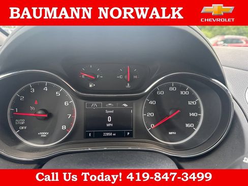Used 2019 Chevrolet Cruze LT w/ Convenience Package FWD image 18