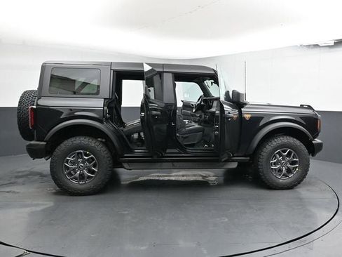 New 2025 Ford Bronco Badlands AWD/4WD image 13