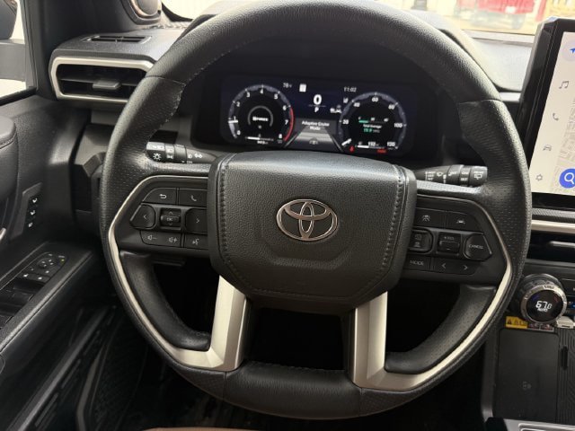 Used 2026 Toyota 4Runner Limited AWD/4WD image 12