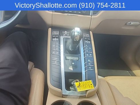 Used 2018 Porsche Macan S AWD/4WD image 11