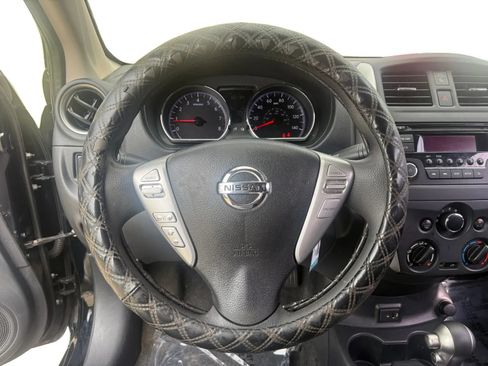 Used 2017 Nissan Versa SV FWD image 11