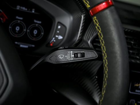 Used 2023 Lamborghini Urus Performante AWD/4WD image 30