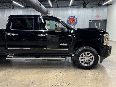 Used 2019 Chevrolet Silverado 3500 High Country w/ Duramax Plus Package AWD/4WD image 22