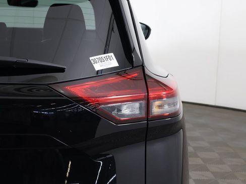 Used 2023 Nissan Rogue Platinum w/ Platinum Premium Package image 20