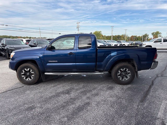 Used 2014 Toyota Tacoma 4x4 Access Cab V6 w/ SR5 Package image 2