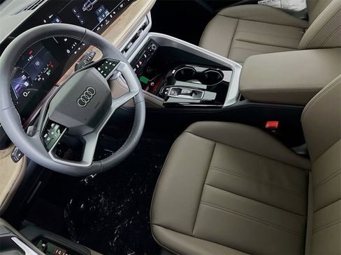 New 2025 Audi Q5 2.0T Premium Plus image 21