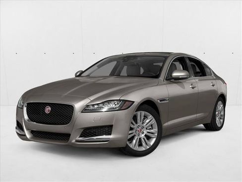 Used 2018 Jaguar XF Premium RWD image 1