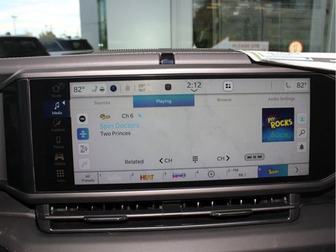 New 2025 Jeep Gladiator Sport image 16