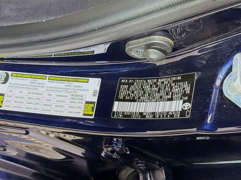 Used 2022 Toyota Corolla LE image 29