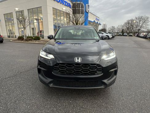 Certified 2024 Honda HR-V LX image 9