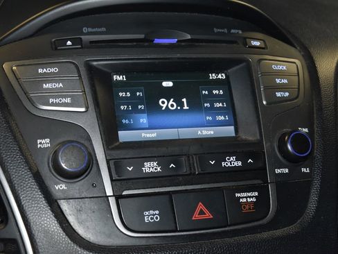 Used 2015 Hyundai Tucson SE image 10