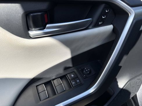 Used 2025 Toyota RAV4 Limited w/ Advanced Technology Package FWD image 18