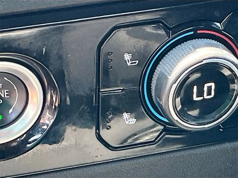 Used 2022 Chevrolet Silverado 1500 RST image 19