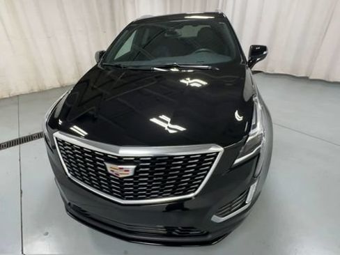 Certified 2023 Cadillac XT5 Luxury FWD image 3