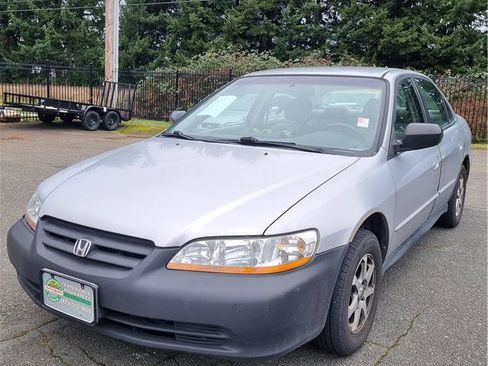 Used 2001 Honda Accord VP image 1