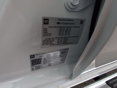 New 2026 GMC Sierra 1500 SLT w/ SLT Premium Package AWD/4WD image 31