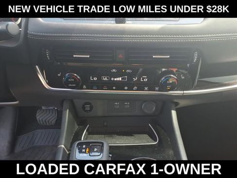 Used 2024 Nissan Rogue SL w/ SL Premium Package image 23