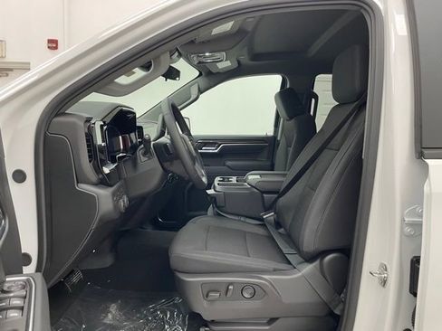 New 2026 Chevrolet Silverado 1500 LT AWD/4WD image 8