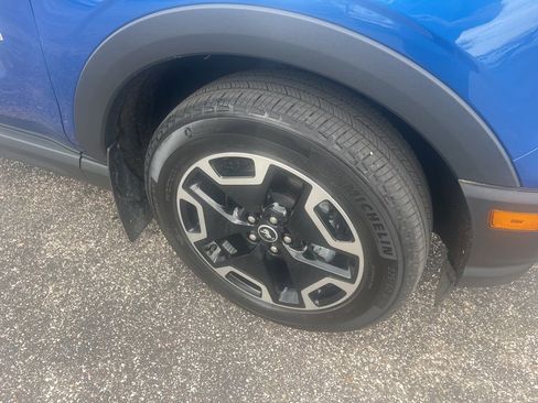 Used 2024 Ford Bronco Sport Outer Banks w/ Tech Package image 18