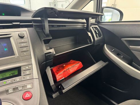 Used 2015 Toyota Prius Two FWD image 28