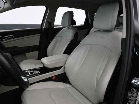 Used 2023 Kia Sportage EX image 10