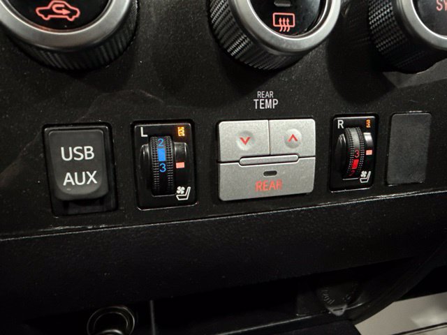 Used 2015 Toyota Sequoia Platinum AWD/4WD image 17
