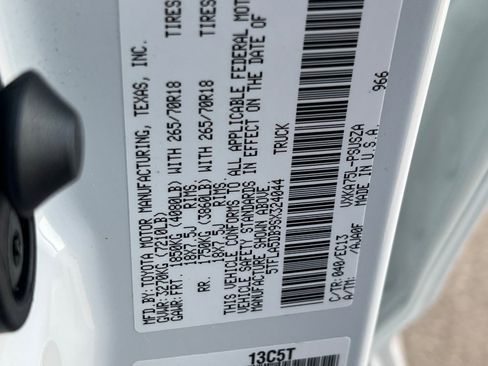 Used 2025 Toyota Tundra SR5 w/ SR5 Premium Package image 24