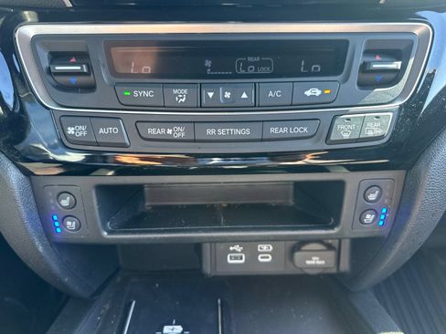 Used 2024 Honda Ridgeline Black Edition image 22