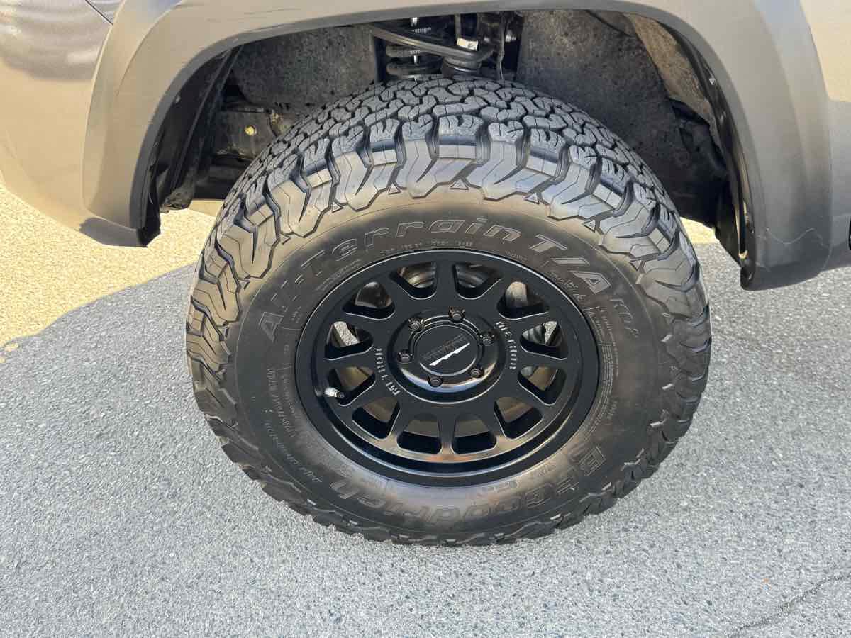 Used 2020 Toyota Tacoma TRD Off-Road w/ Technology Package AWD/4WD image 45