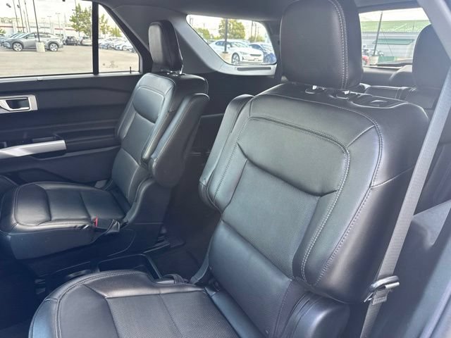 Used 2021 Ford Explorer Limited w/ Equipment Group 301A AWD/4WD image 20