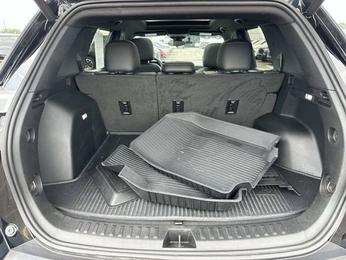 Certified 2025 Chevrolet Equinox RS w/ Convenience Package III AWD/4WD image 9
