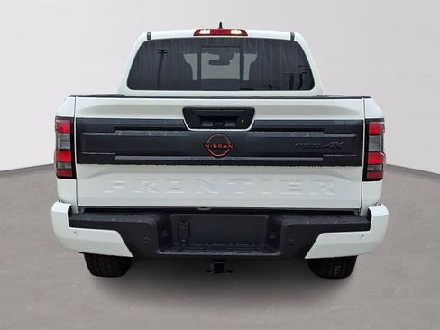 Used 2025 Nissan Frontier PRO-4X image 5