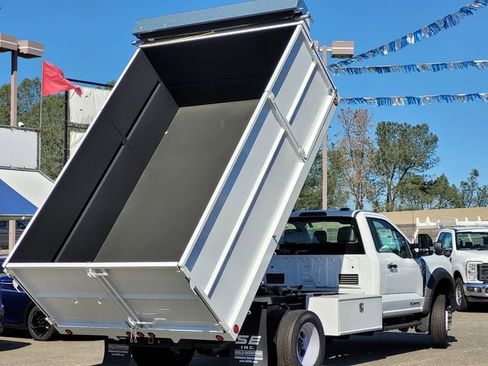 New 2024 Ford F550 4x4 Regular Cab Super Duty image 14