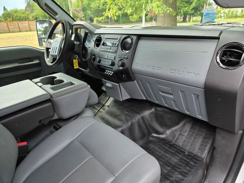 Used 2012 Ford F350 XL w/ Trailer Tow Pkg image 14