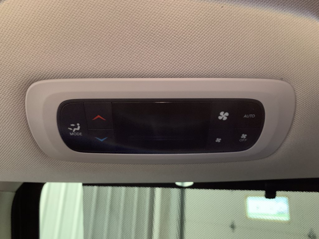 Used 2023 Chrysler Pacifica Touring-L w/ Uconnect Theater Family Group AWD/4WD image 22