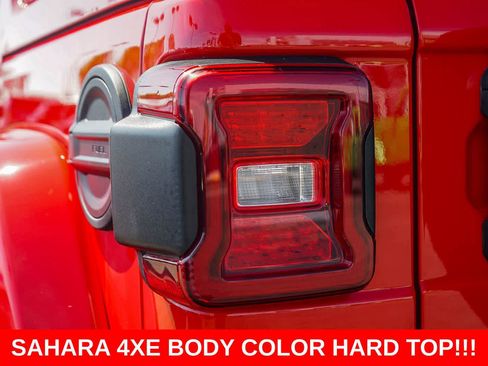 Used 2025 Jeep Wrangler Sahara w/ Safety Group image 7