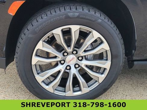 Certified 2021 GMC Yukon XL Denali w/ Denali Premium Package AWD/4WD image 34