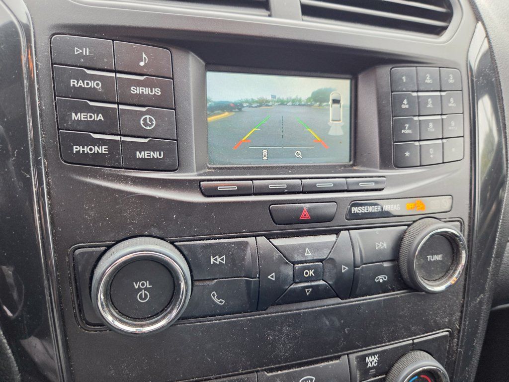 Used 2018 Ford Explorer XLT AWD/4WD image 19