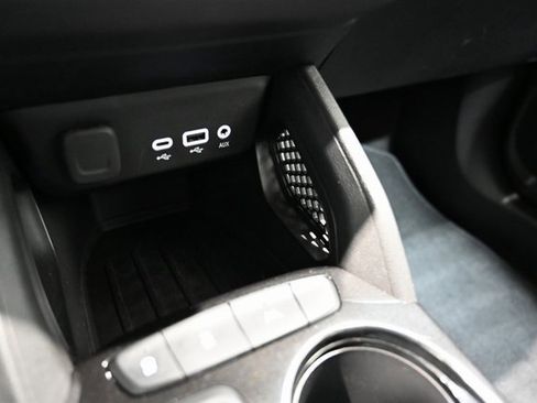 Used 2023 Chevrolet TrailBlazer LS image 19