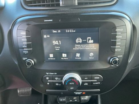 Used 2019 Kia Soul + image 28