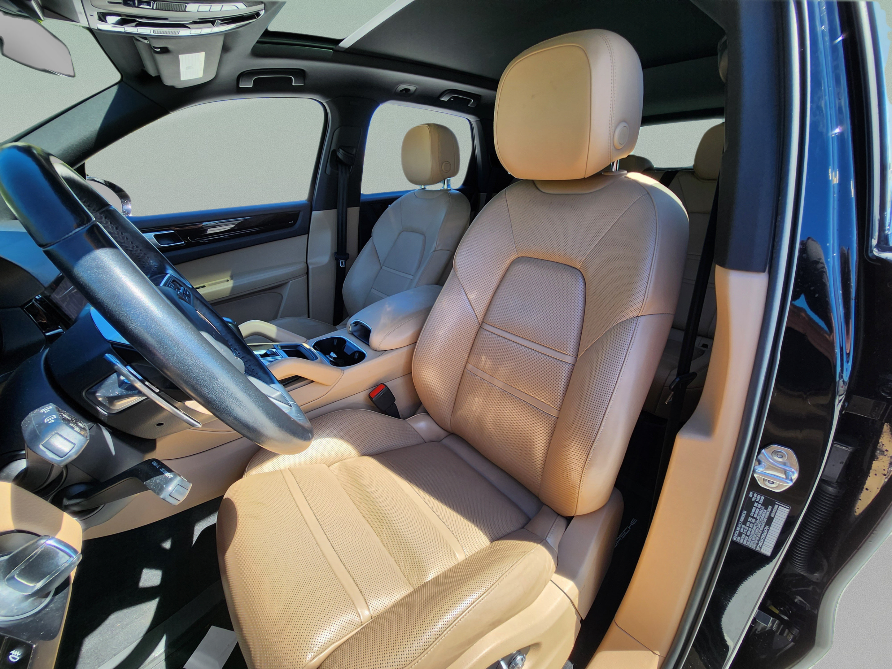 Used 2019 Porsche Cayenne S AWD/4WD image 16
