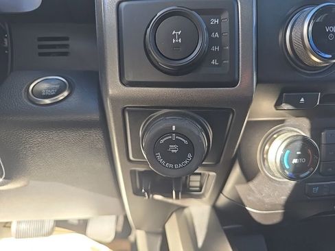 Used 2017 Ford F150 Raptor w/ Equipment Group 802A Luxury image 16