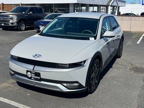 Used 2024 Hyundai Ioniq 5 SE AWD/4WD image 5