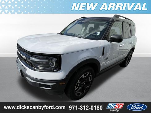 Used 2021 Ford Bronco Sport Outer Banks w/ Outer Banks Package AWD/4WD image 3