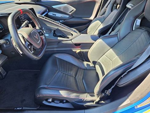 Used 2022 Chevrolet Corvette Stingray Premium Conv w/ Z51 Performance Package image 7