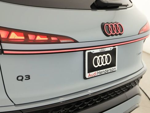 New 2026 Audi Q3 quattro 2.0T AWD/4WD image 32