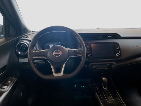 Used 2024 Nissan Kicks SR w/ SR Premium Package image 21