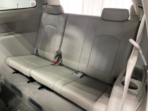 Used 2014 Buick Enclave Premium image 16