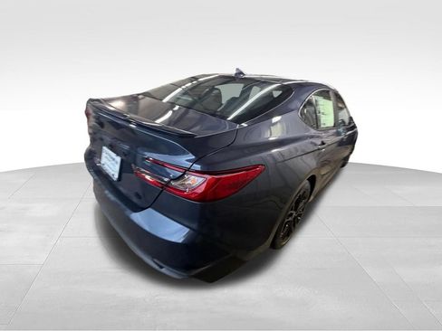 New 2026 Toyota Camry Hybrid FWD image 5